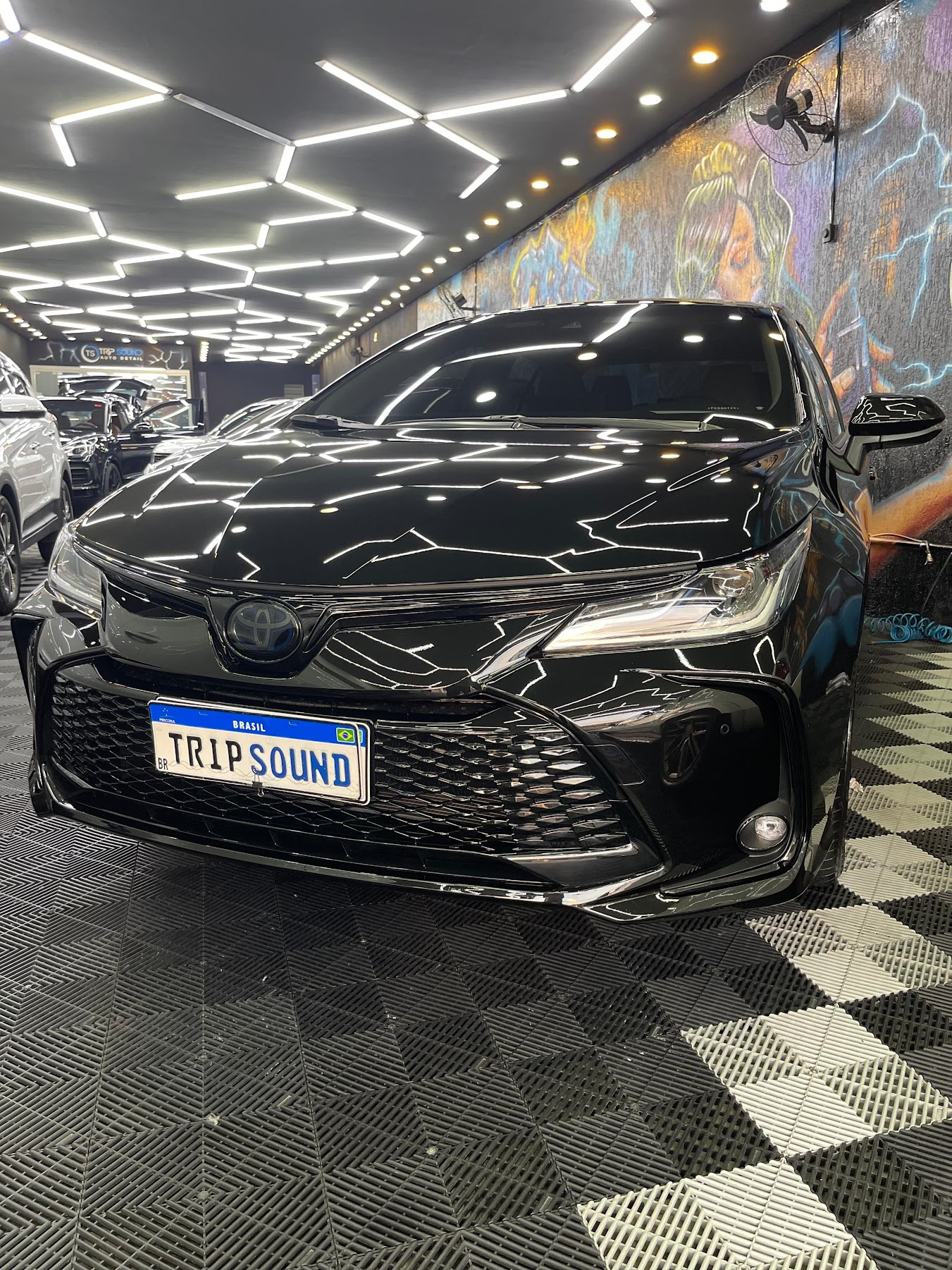 Toyota com insulfilm Trip Sound